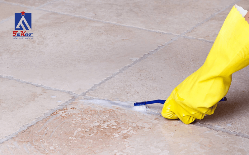 Cách xử lý gạch bóng kiếng khi gặp tình trạng trầy xước 